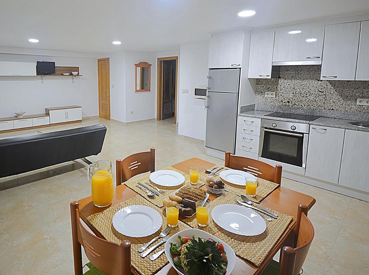 Apartamentos Playa Area Grande San Vicente do Grove Esterno foto